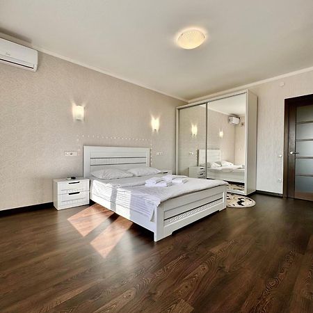 Apartpoltava Світлі Просторі Апартаменти 80М2 , 2-Окремі Кімнати, Новобудова Центр Чек Банківський Dış mekan fotoğraf