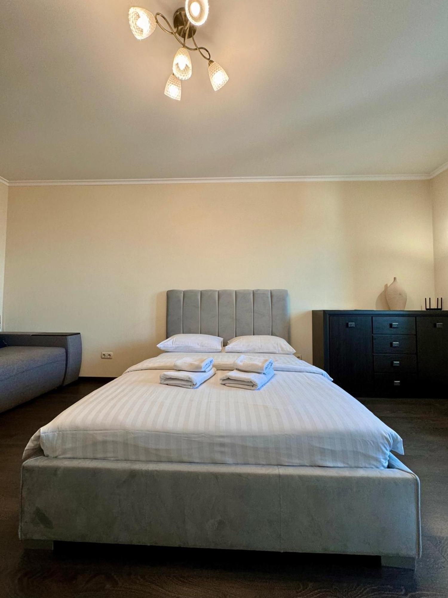 Apartpoltava Світлі Просторі Апартаменти 80М2 , 2-Окремі Кімнати, Новобудова Центр Чек Банківський Dış mekan fotoğraf