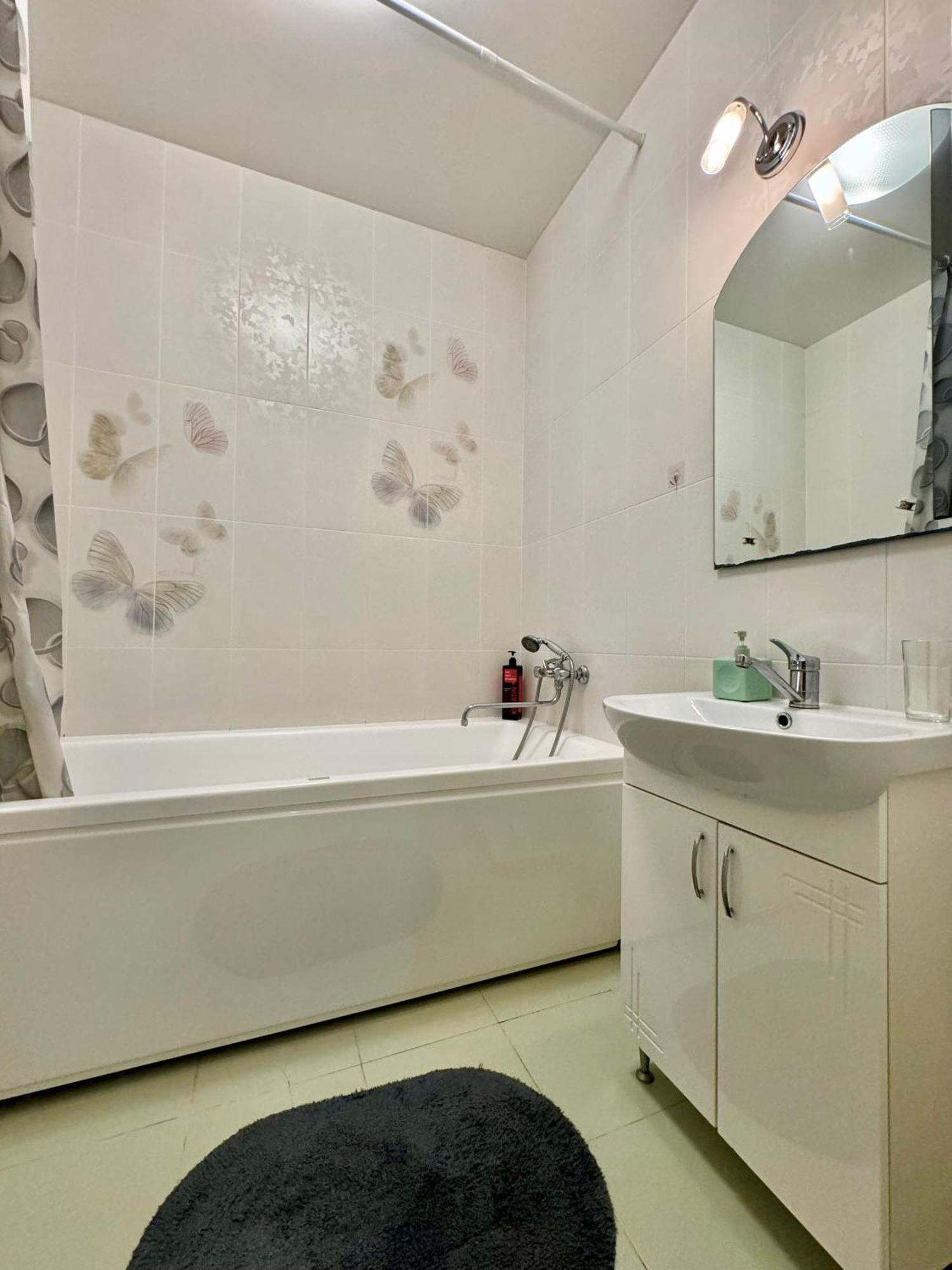 Apartpoltava Світлі Просторі Апартаменти 80М2 , 2-Окремі Кімнати, Новобудова Центр Чек Банківський Dış mekan fotoğraf