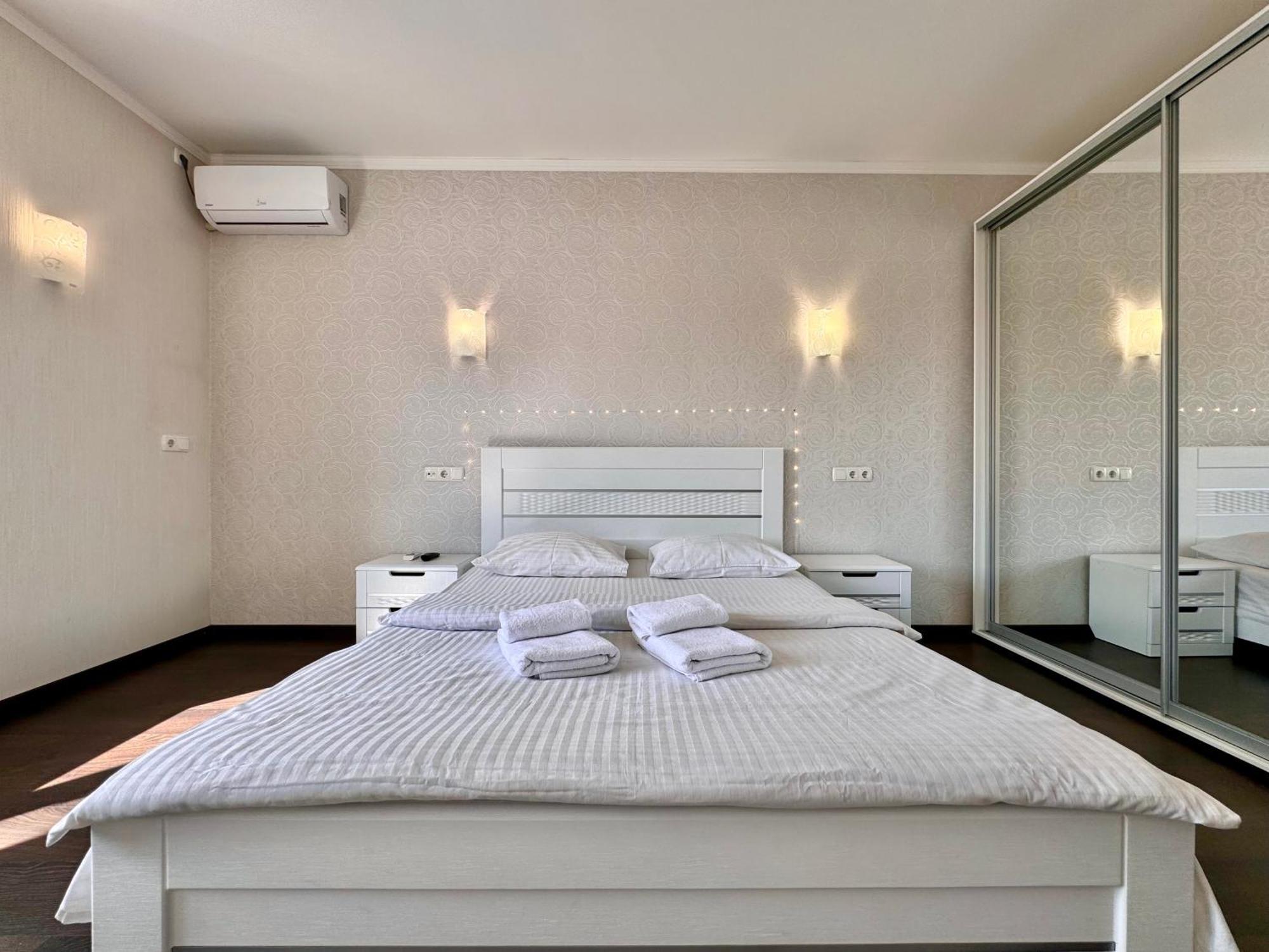 Apartpoltava Світлі Просторі Апартаменти 80М2 , 2-Окремі Кімнати, Новобудова Центр Чек Банківський Dış mekan fotoğraf